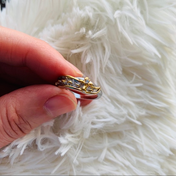 👣🆕 Foot prints & Cross Silver & Gold Plated Ring - Picture 3 of 6